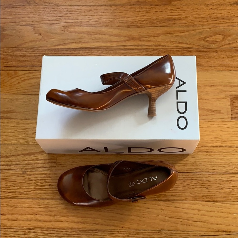 Brown Patent Leather Aldo Mary Jane Kitten Heels